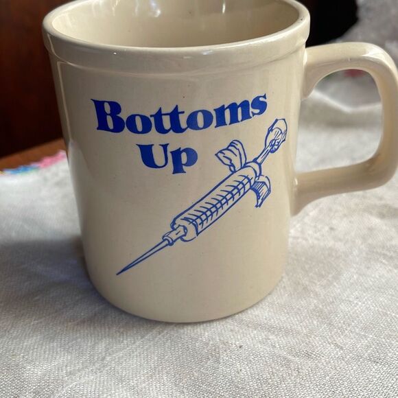 Midcentury “Bottoms up” Japan stoneware coffee mug - Picture 1 of 8